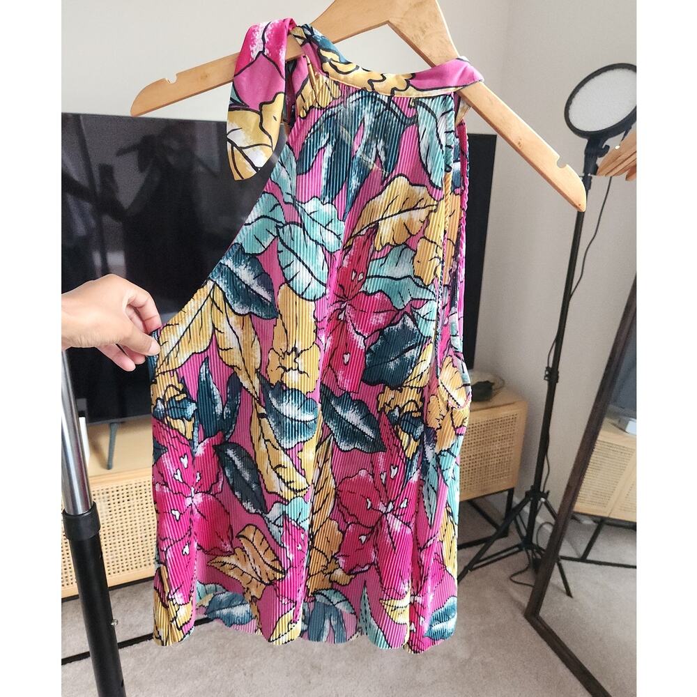 Maeve Pleated Tank Top - Picture 7 of 8